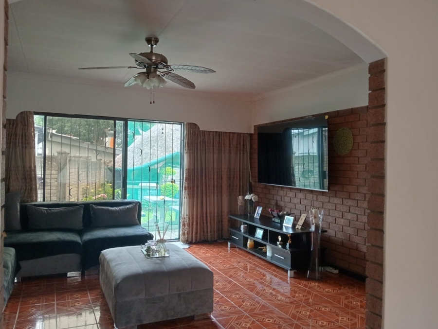 To Let 3 Bedroom Property for Rent in Bodorp North West